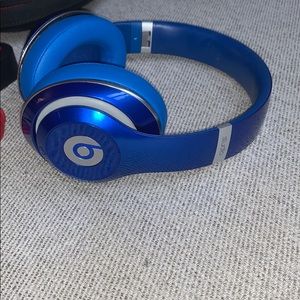 Beats Studio2 Over-the-Ear Wireless Headphones